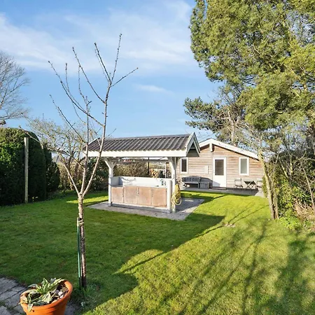 Hyggeligt Med Havudsigt Feriehus